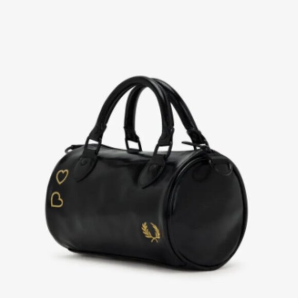 NWT Fred Perry Amy Winehouse Mini Barrel Black - Picture 2 of 12